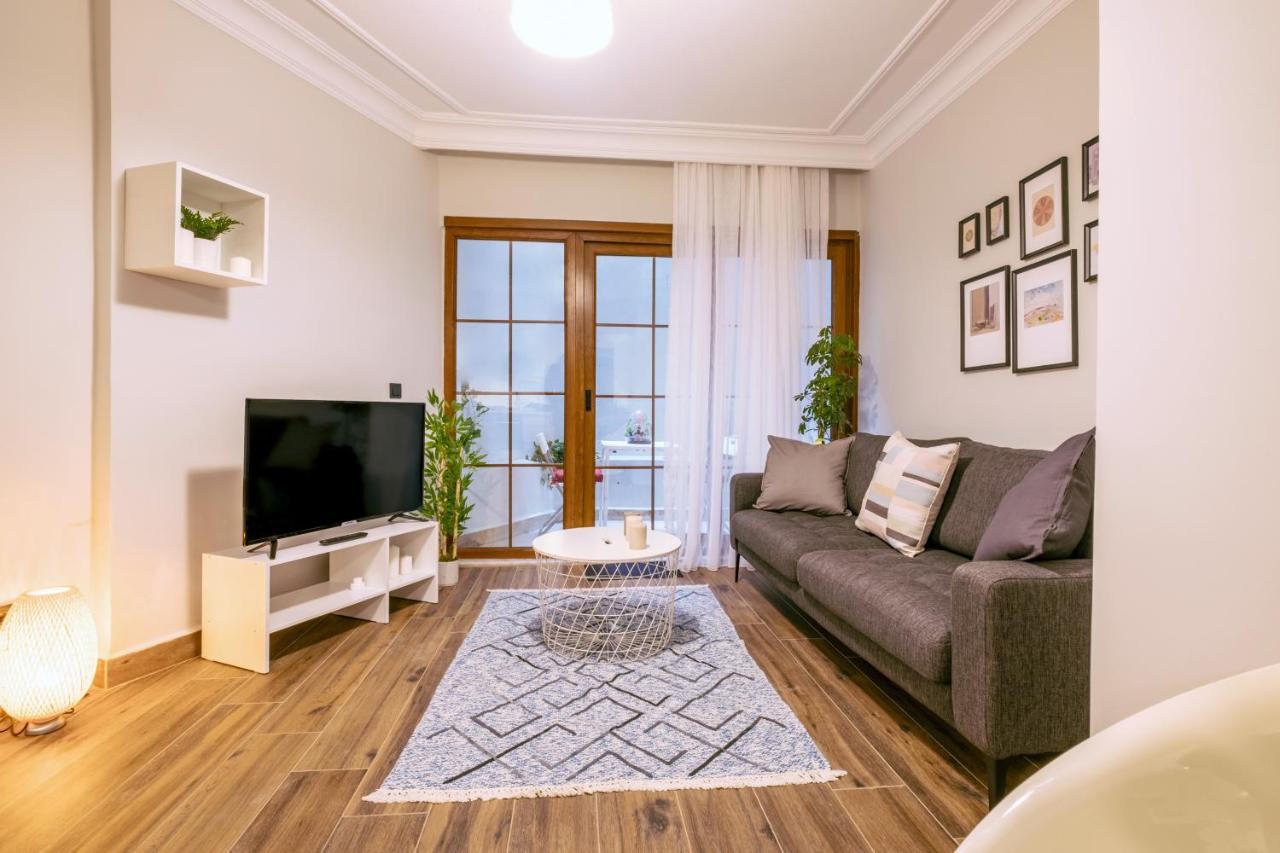 Apartamento Spacious And Comfy 2Br In The Heart Of Cihangir Estambul Exterior foto