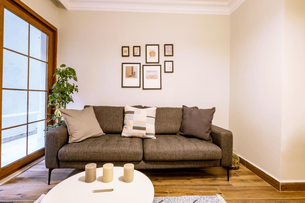 Apartamento Spacious And Comfy 2Br In The Heart Of Cihangir Estambul Exterior foto
